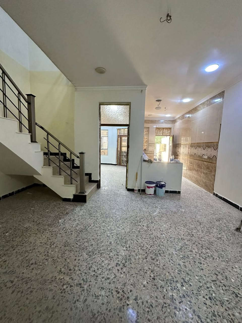 #دار_للبيع_مساحه100متر_واجه6اوربع_نزال16
يحتوي على 3غرف نوم+ستقبال+مطبخ+صحيات عدد2
طابو زراعي سند25قرار محكمه 
📍العنوان بغداد الدوره مدخل البوعيثه مجمع السلطان الاول
السعر كلش مناسب الاستفسار *********** //***********
