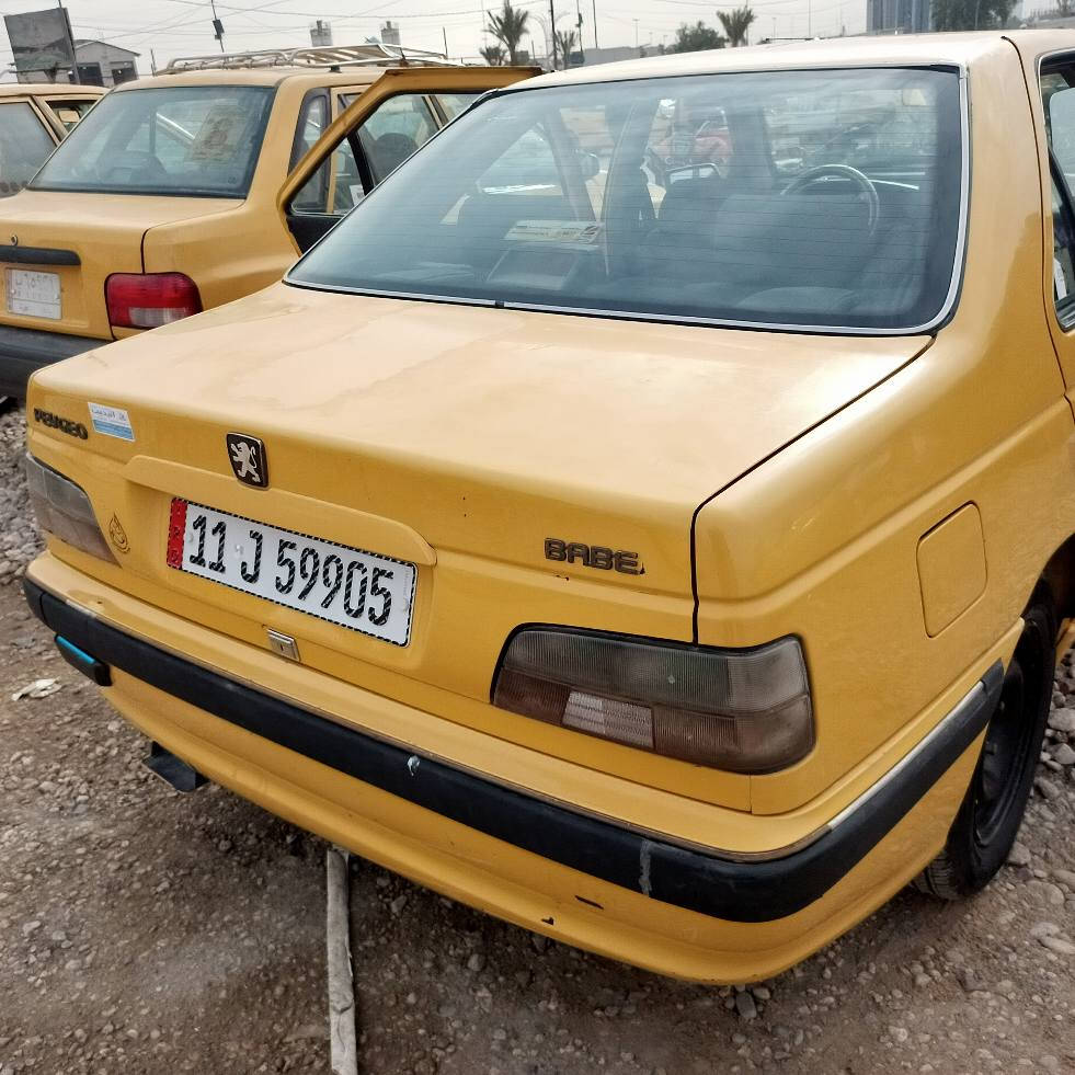 بيجو بارص2015 باسمي رقم الجديد بغداد 
السعر 44$ 
بيها بخشم البنيد ضربه السياره ع وضعه البلادي 
مكانه بغداد جسر ديالى 
*********** بغداد, العراق
