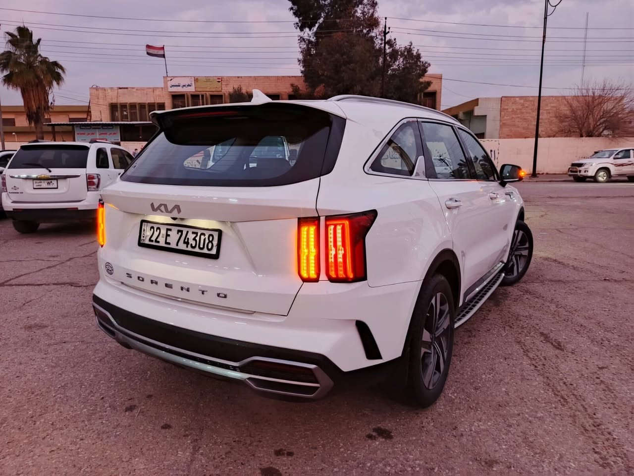 الحـجِيّة 🕋 للـبـيـع ♡
سورنتو 6 سلندر 2022 
- لوحات اربيل بسمي -
- مكان السيارة موصل -

الموديل : 2022. (خليجي) . 
المحرك  : 6 سلندر 3500cc 
العــــداد :  46 الف كيلو متر . 

المواصفات :
* شاشة عدادات متغيرة.
* كشنات كهرب 
* هاند بريك بصمة . 
* صندوق كهربائي .
* بردات أبواب خلفية . 
* اطار قياس 255/45R19 انج .
* دخول وتشغيل بصمة .
* أنظمة قيادة متعددة .
* شحن وايرلس .
* كاميرا خلفية . 
* المصابيح الأمامية زنون .
* كشافات الضباب زنون . 
* تشغيل عن بعد .
* مقعدين الامامية كهرباء .
* نظام APPLE CARPLAY.
* انارة داخلية متعددة الالوان.
* حساسات خلفية وامامية .
* دوسات جانبية . 
* مكيف خلفي مع وحدة تحكم منفصلة .
* السعر / $𝟮𝟴𝟱 『بيه مجال』.
__
* للأستفسار / ***********
