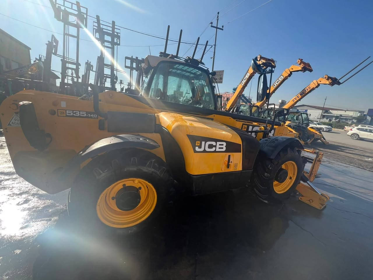 -
2012
فول مواصفات 
مشتغل 5000 فقط 
مكينه كير كلة بشرط 
تبريد بلادي 
جك سنتر 
تايرات ممتازه 
جاهزة بكلشي 
***********
***********
✅✅✅✅✅
