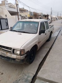 پیکاپ ئاسوزو مۆدیل  2001 بۆ فرۆشتن گێرو مەکینە بە شەرت شانسیو ئەکسل بە...