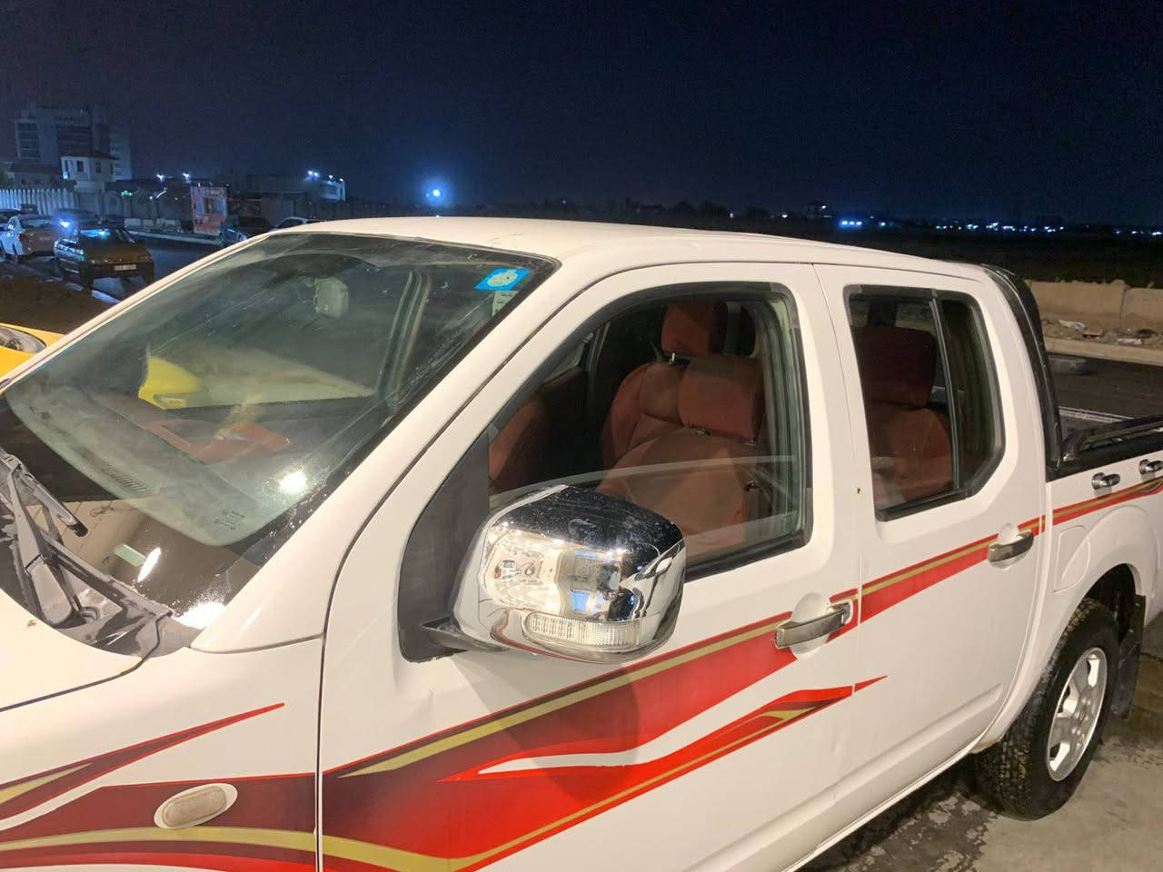 سلام عليكم للبيع نيفاره 9هزه شهر 4 ركم بغداد نكليزي سعر 85 ***********
