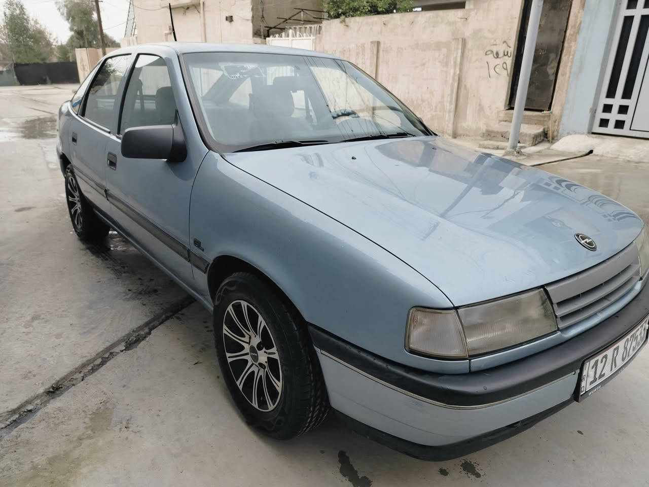 السلام عليكم فكتره مديل 1991سنوية جديدة اني الشرعي حجم 18تبريد شغال كير محرك شرط طخم امامي خلفي جديدة طخم تايات جديد باتري جديد بور سنتر لوك وايرمنيا شرط السعر 50 رقم الهاتف ***********
