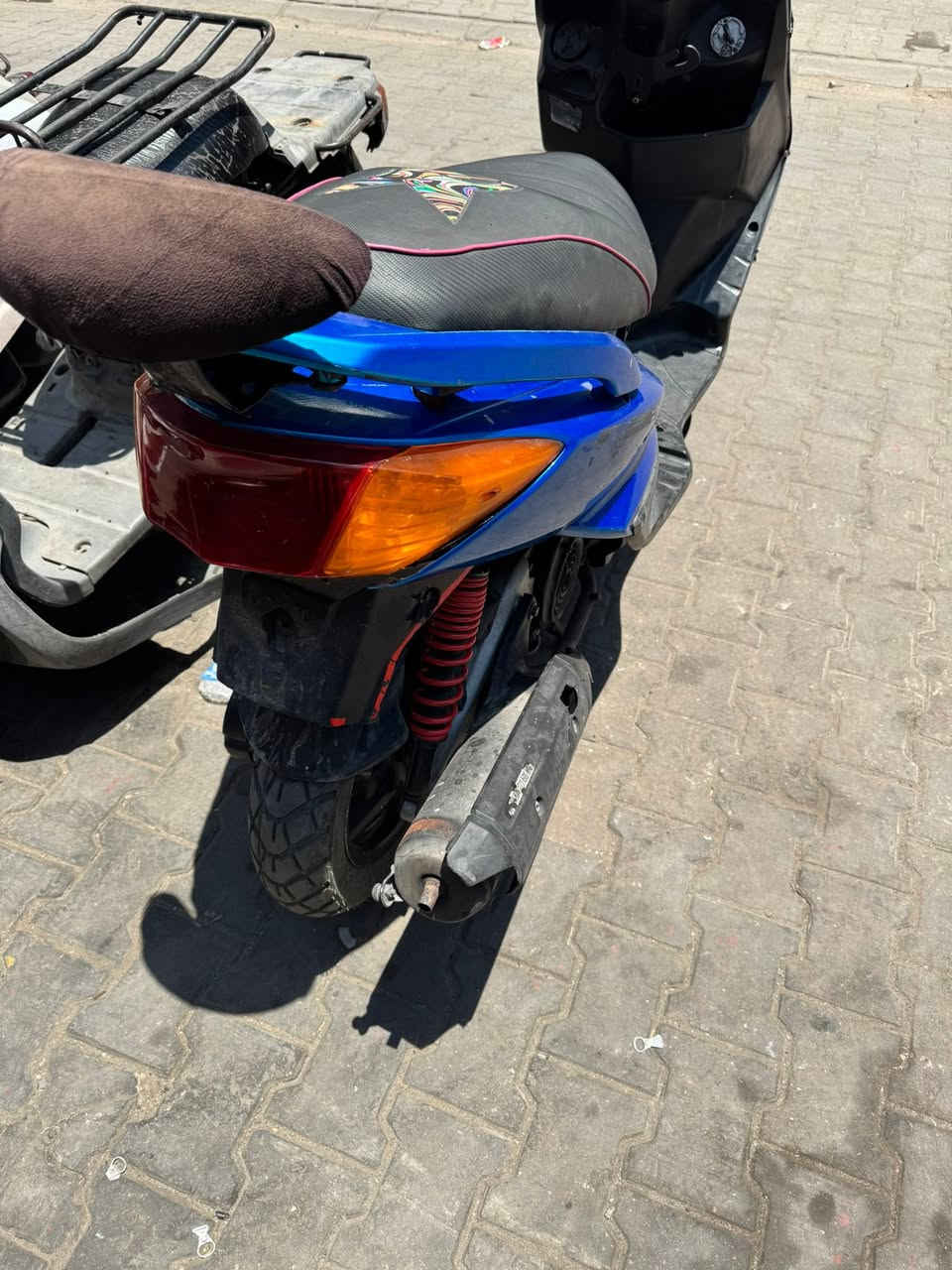 سكنس  فحل كبريتر دراجة بيه نواقص خفيفة بيه يدات رياضي ودبل رياضي وكور رياضي مكينة ناعمة شلعة معدل وين متريد روح بيه كله شغالة سلف كهرباء نواقصه دكمة هورن متششتغل او عداد بازين فقط بس كمحرك حلوة دراجة مرواس او بيع وذا مراوس بعد احسن عارضه 500وبيه مجال للشراي مكاني بغداد متواجد اي وقت فقط وتساب ***********او اتصال

