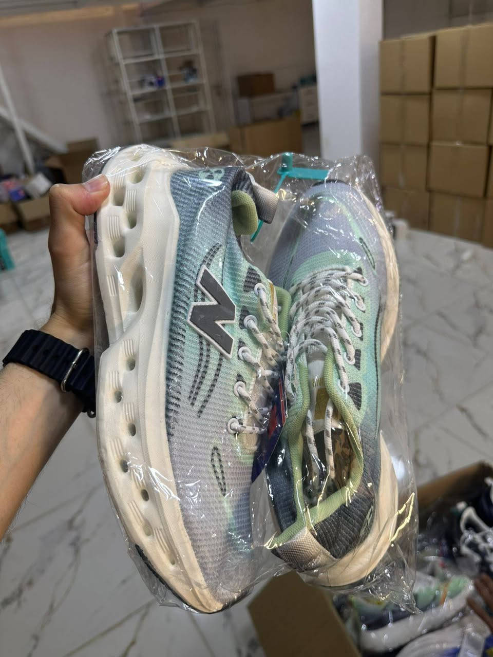 سلام عليكم احذيه👟 مابيع مفرد فقط جمله 🚀 موديلات حلوة تخبل 👌
الموديلات كدامكم (53 قطعه)
القياسات 👇
41 القياس
4قطع.  العدد
43 القياس 
3قطع العدد 
47القياس 
13قطعه العدد
 44القياس 
9قطع العدد
45ةلقياس 
8قطع العدد

46 القياس 
13قطعه العدد
42 القياس 

3قطع العدد 

الاستفسار تصال ‏‪***********‬‏

