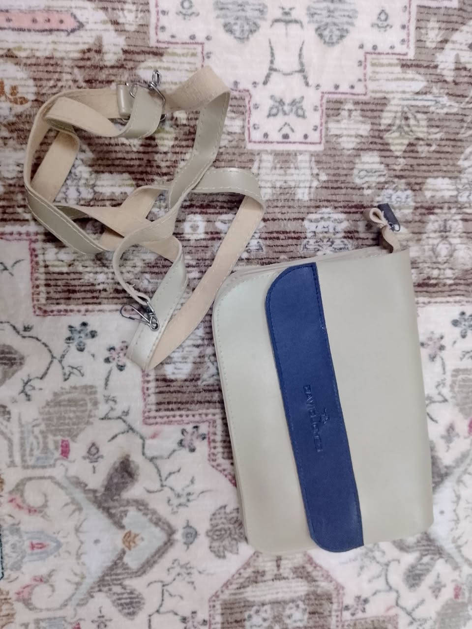 ٧ جنط للبيع بسعر ٢٥ توصيل مجاني


**إذا كنت صاحب هذا الإعلان وتريد حذفه لأي سبب، رجاءا أرسل رسالة إلى الدعم الفني**