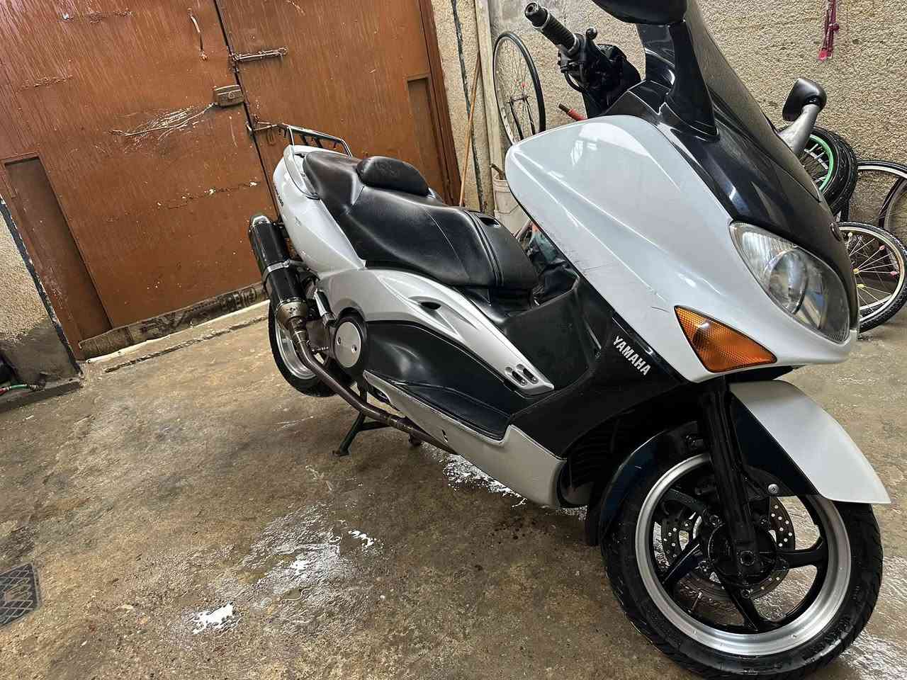 سلام عليكم دراجه تيماكس للبيع 2007 دراجه مكفوله مكاني بغداد شعب سعر 17بيه مجال تفاصيل عل رقم ***********
