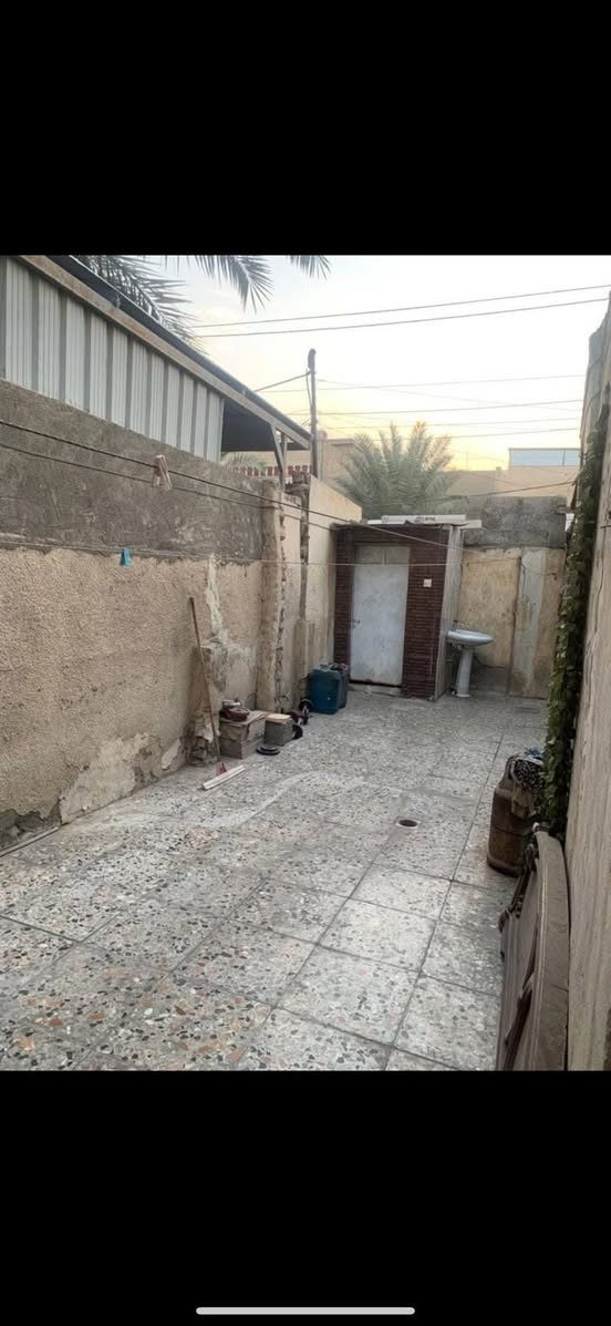 بيت لبيع مساحة ١١٥ واجهي ٥ ونزل ٣
٢٣ طابق واحد النعيرية يم  شارع المدارس السعر ٢٠٥ بية مجال رقم الموبايل ***********
