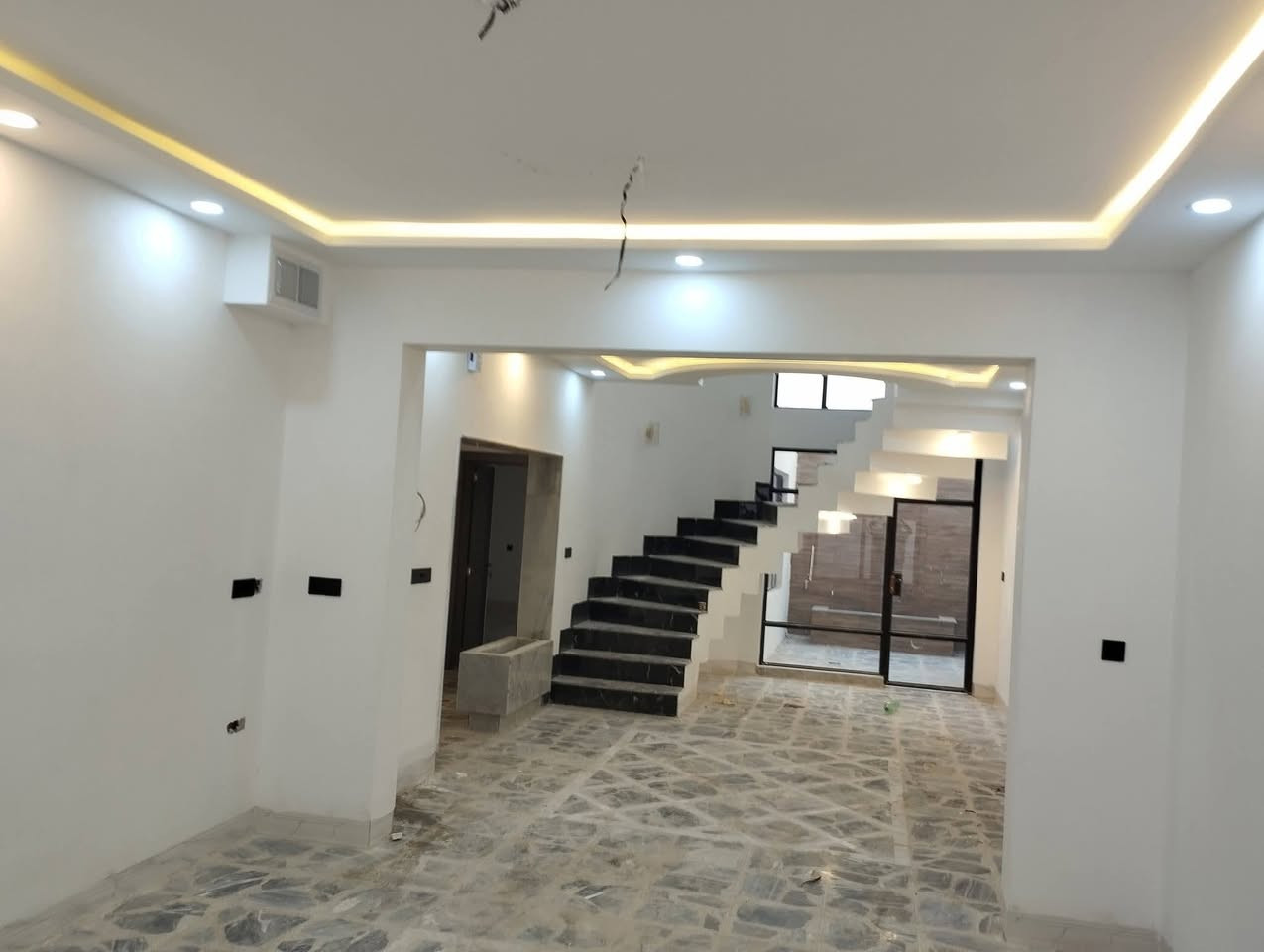 🏦 عروض مكتب بيت الأركان للعقار  🏦

الدار للبيع في حي العربي مساحة ١٦٧م 

الواجهة ٨.٧٥ م اتجاه قبلة السند مستقل 

استقبال هول مطبخ غرفة نوم صحيات

الطابق الثاني ثلاث غرف نوم وصحيات

الموقع  حي العربي قرب جامع  الخشاب 
🏦                                                 🏦
السعر على التليكرام https://t.me/alarkan_1
للاستفسار مراجعة مكتب بيت الأركان للعقار 

موقع موصل حي العربي قرب مطعم ماشاءالله 

 *********** / *********** / ***********  🏦
