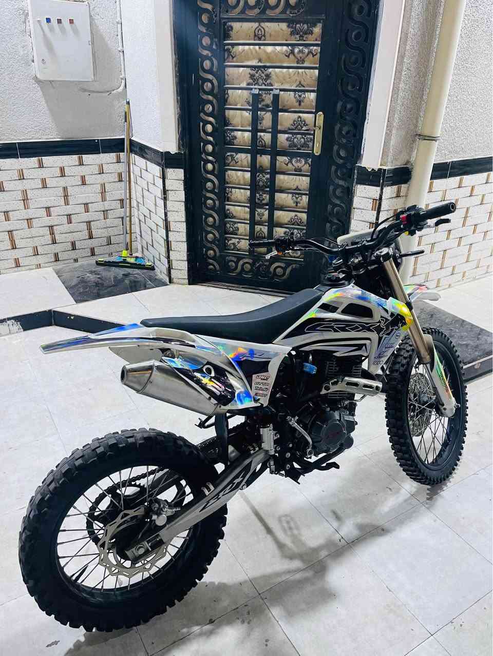 سلام عليكم شباب قفاز نوعيه CRX دراجه مديل 2025 نضيفه مكينه بيه تخبل شعلته تشلع الكاع سعره 1300 مكاني البصرة امن الداخلي رقم الهاتف *********** البصرة, العراق
