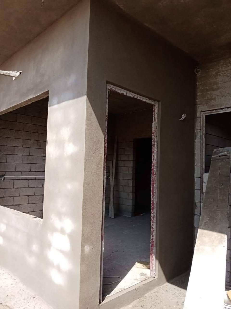 لبخ وابياض 
***********
