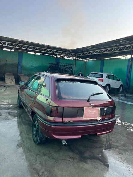 اوبل استرا موديل ٩٣ جنطه
كابون بنزين بيها ⛽️ 
محرك وكير شرط 

🛑كير عادي
قفل مركزي 

رقم نينوى الجديد شرط التحويل والوكاله اني الشرعي

السياره حلوه وجاهزه
العنوان موصل الجانب الايمن 
للإستفسار الاتصال 
***********
