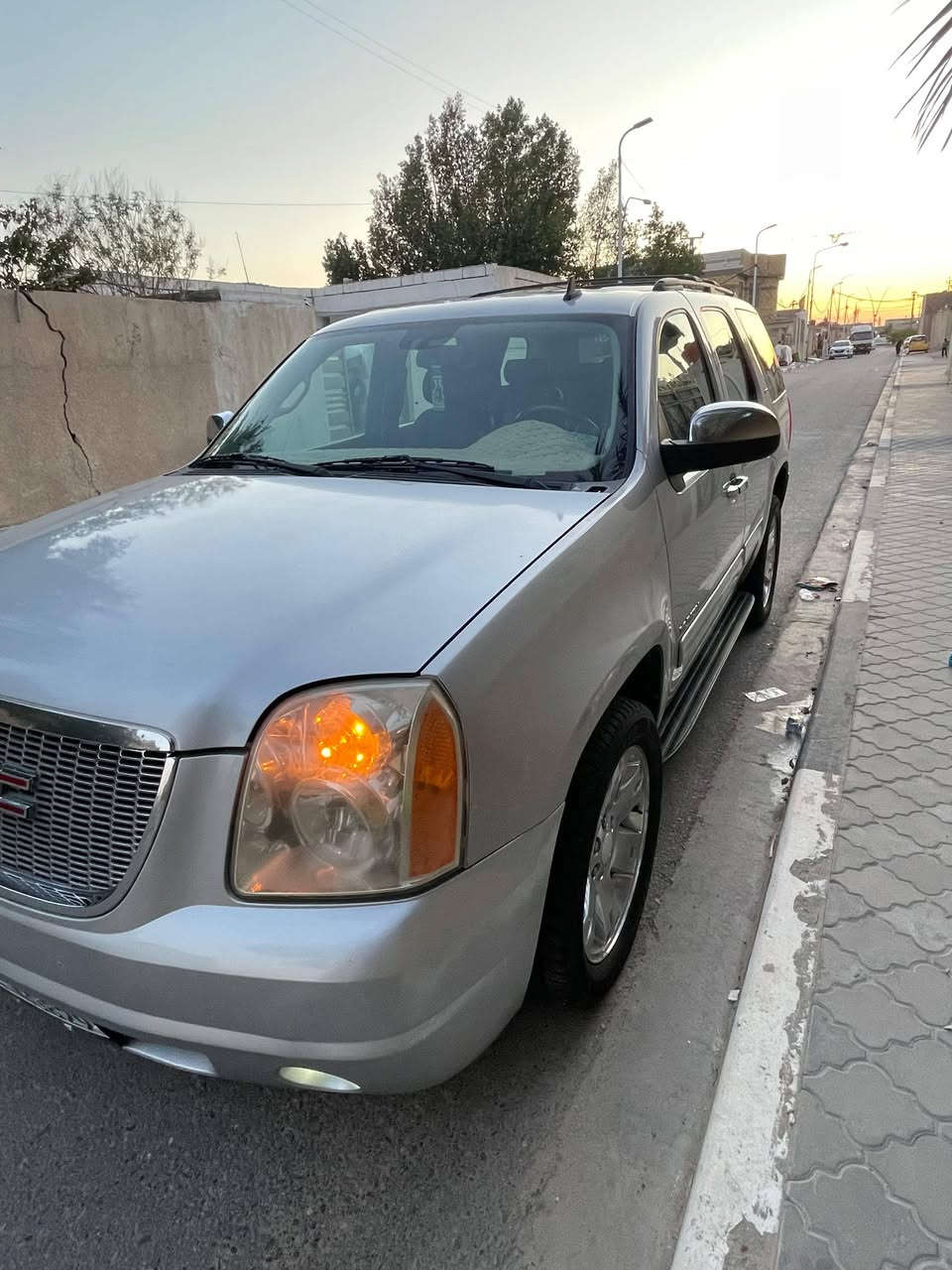 يوكن ،2010 فول موصفات SLT مكينه 5300 جهازه حداده جديده تبريد  بيهه صبق ارباع والبنيد سعر 170 مكاني بصره شراي يتصل ***********
