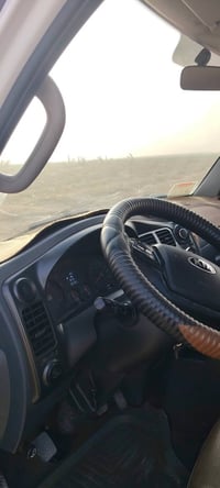 كيه ٢٧٠٠ موديل ٢٠٢٢ مكفوله كفاله عامه سياره جاهزه من كلشي بأسم الشركه ...