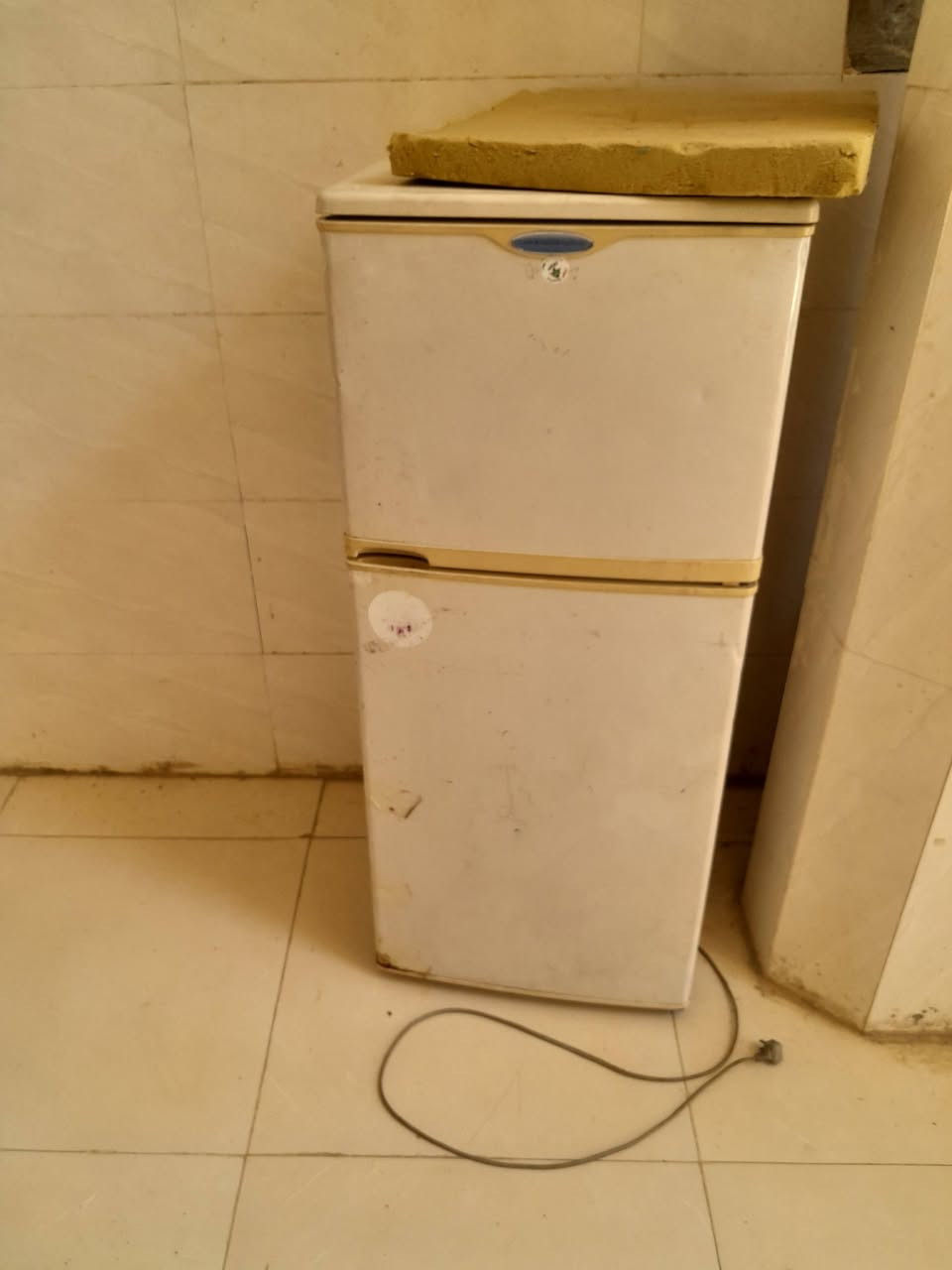 ثلاجات ثنينهن ب50بيهن عطل  ماطور شغال


**إذا كنت صاحب هذا الإعلان وتريد حذفه لأي سبب، رجاءا أرسل رسالة إلى الدعم الفني**