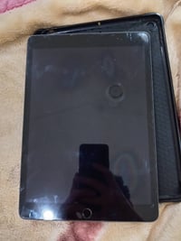 آيباد ٩ • ٦٤GB • كسر بالزگة