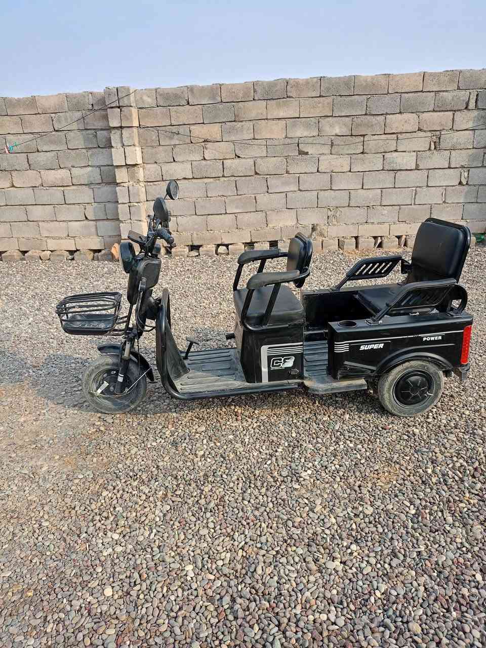 السلام عليكم اعيدالنشر بسب الوعدالكذابه الكذابه  ماطور شحن البيع نفرين وصير ستوته شرط الشحن وكالو شغال ريرجع بك اليت  هورن شغال  اشاير شغالت ماطور جديد السعر 550وبيه مجال  الشراي يجي خاص او عل رقم ***********
