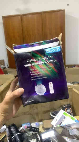 جهازين الاول ليزر واضائة الوان مثل ما موضح بالفيديو 
الثاني اضائة ثلج فقط بي هواي مود سعر القطعة 10 الف 

***********
