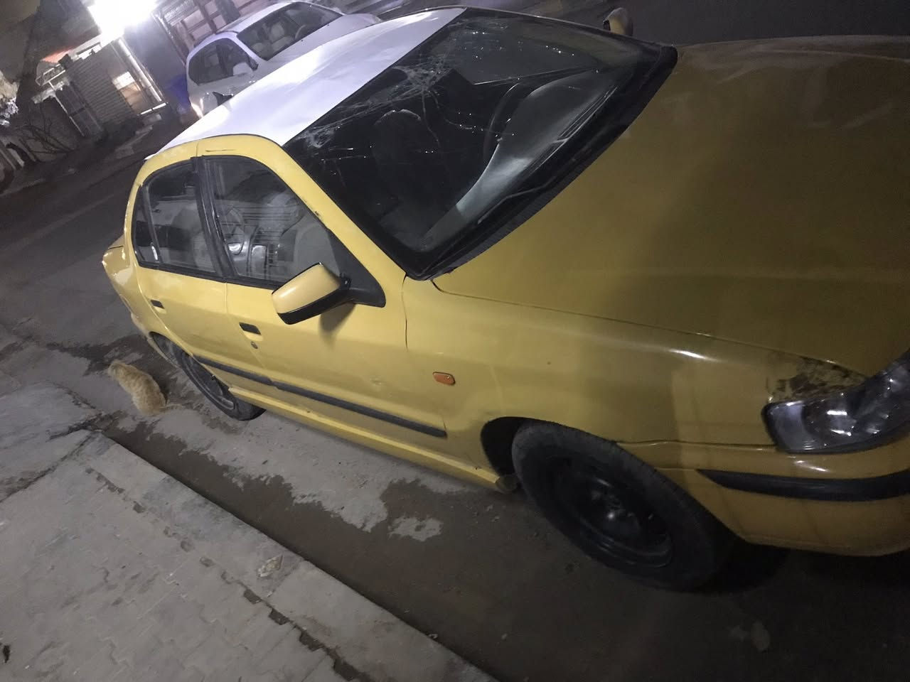 سلام عليكم سمند البيع موديل 2011مكينه وكير مكفولات السيارة نقص بس جامه اماميه رقم بغداد راعيه ببغداد عندي مستمسكاته العنوان بغداد محموديه السعر 22وبيه مجال /***********/***********
