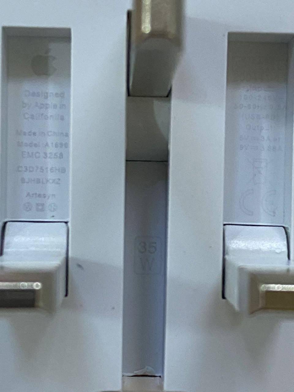 غراض ايفون 15 كاملات
شاحنه وهتفون وكارتون اصليات شرط الفحص سعرهن 30 توصيل مجاني وافحصهن براحتك


**إذا كنت صاحب هذا الإعلان وتريد حذفه لأي سبب، رجاءا أرسل رسالة إلى الدعم الفني**