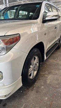 لاندكروز VXR • ٢٠١٠ • رقم بغداد