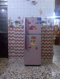 ثلاجة • نظيفة • حجم ١٠