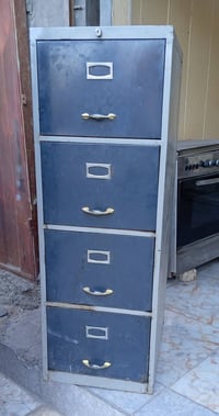 غراض للبيع ٠٧٥١٠٩٥٠٣٥٥ ٠٧٨٢١٥٣٢٧٨٨