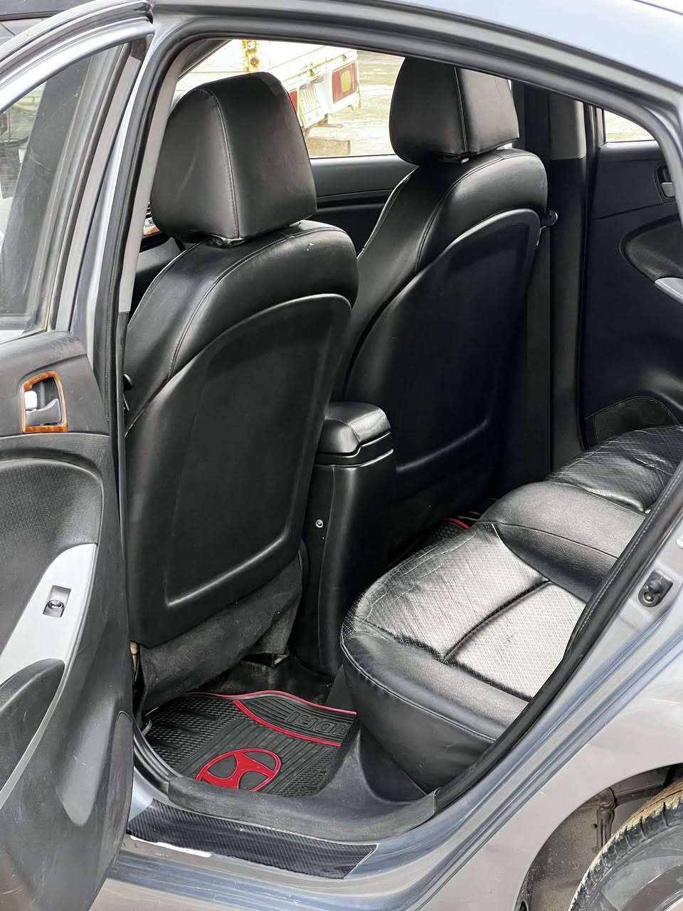 اكسنت موديل 18
رقم بابل بسمي تحويل مباشر
اسعر 100
***********
