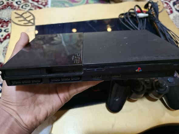 بلي 2 سلم كامل ملحقات فيشه بيها 9 لعبات مثل ما موضحه وممري واير كهربأ واير صوره ويده واليده واير لس هيه والقطه مالتها بس بيها شوي فطر والنضافه مثل بصوره بلي شغال يشغل فلاش والبلي بس ينشال الغطه مالته نضافه 90 بلميه مكاني بصره كباسي ماعدي توصيل لتواصل وسعر 30 الف  ***********
