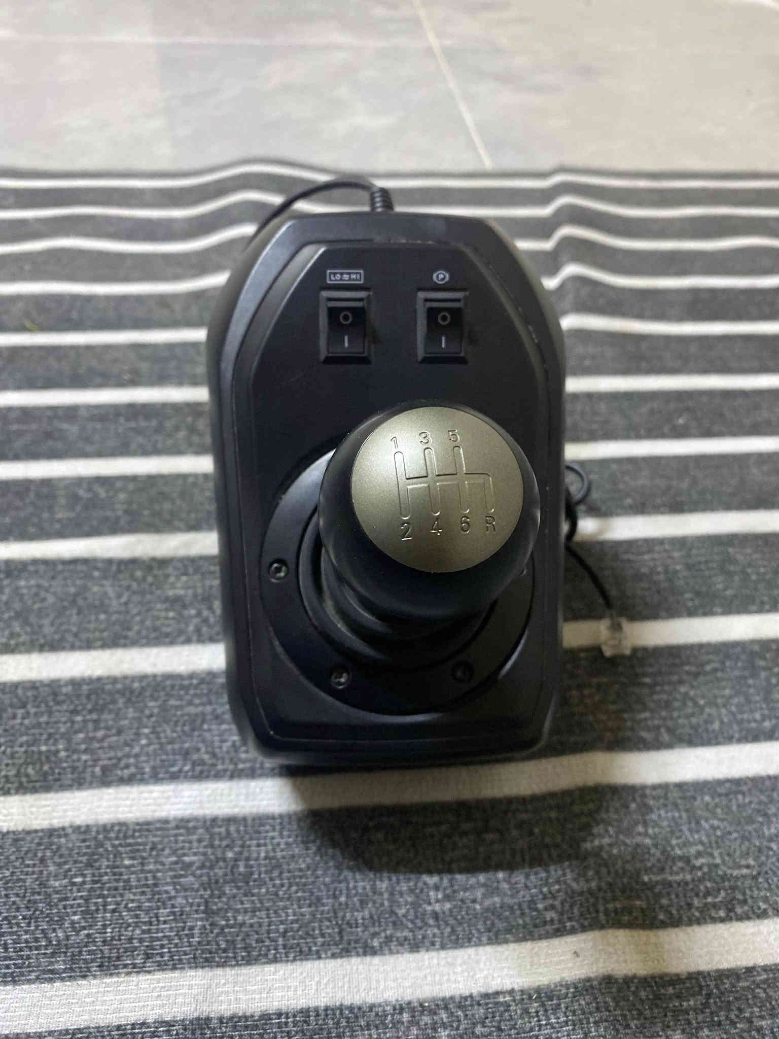 سلام عليكم بلي فور مهكر للبيع  ودركسون V9الجهاز ما مفتوح عل فحص هوه والدركسون السعر 350وبي مجال المكان نجف 
***********
