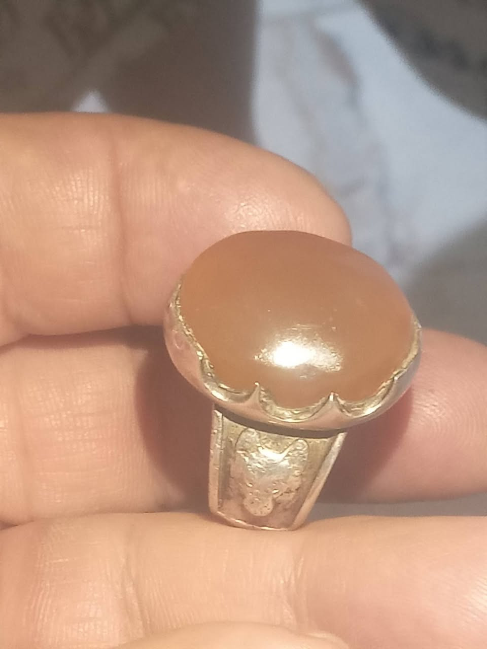 عقيق يماني قديم صياغه يدوية ثقيله السعر ٤٠الف مكاني بغداد البياع توصيل موجود


**إذا كنت صاحب هذا الإعلان وتريد حذفه لأي سبب، رجاءا أرسل رسالة إلى الدعم الفني**