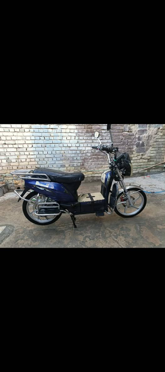 السلام عليكم ماطور شحن للبيع بطارياته كلهن زينات او عل فحص مابيهن وحده مو زينه كله شغال مابي شي نقص سعره 400 بيه مجال شي بصيط مكاني السكنيه هذه رقم صاحبه وتواصل ويا ***********
