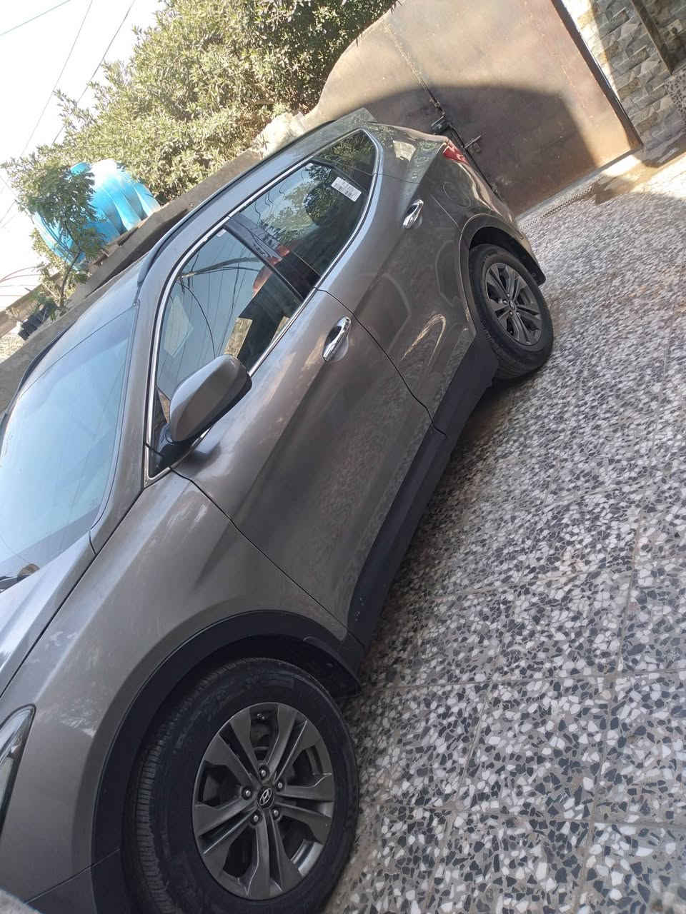 سنتافيه ١٣ رقم بابل بسمي مشروع وطني كير مكينه تبريد ويه سويج مكينه ٢٤٠٠ خمسه راكب فول عدا بصمه والفتحه قطعتين تبريد بيها حاملغ وبنيد وارد امريكي مكاني بغداد وسعر ١٢٢ وبيها مجال ***********
