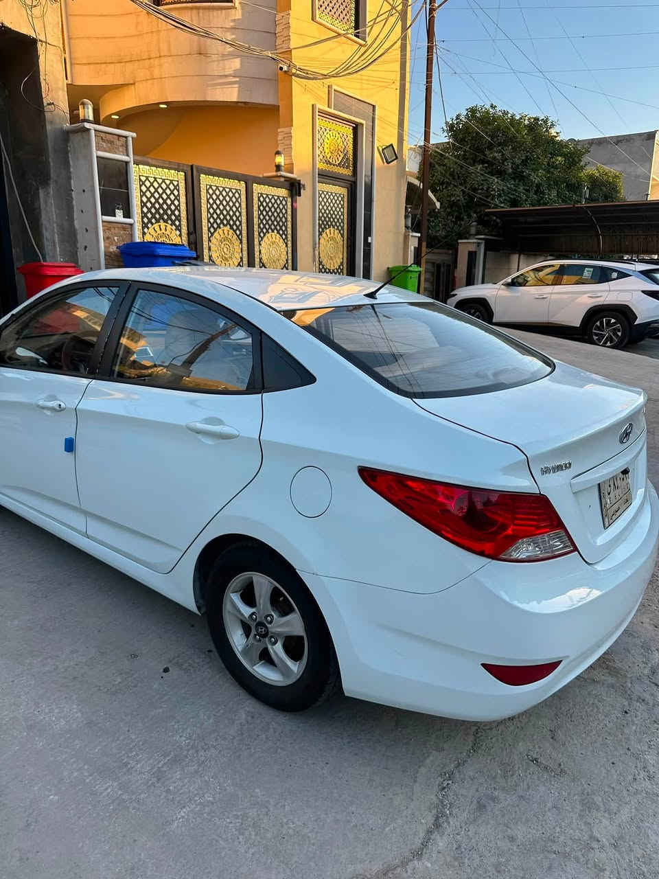 اكسنت ٢٠١٣ خليجي محرك ١٦٠٠
بيهة صبغ حزام 
نضيفة ومابيهة نقص 
تايرات جدد باتري جديد سلف جديد دعاميات ومازدات وبلوجكترات جدد بانزات جدد فريز تبريد وغاز امريكي كلة جديد 

السعر ٧٨$ وعليهة غرامه تقريباً ٢١ ورقة ونص 
تنخصم من مبلغ السياره والمشتري يدفعهن بالتحويل 
و اكيد تتاكد بالمرور قبل العقد 
عنواني بغداد العامريه 
***********
