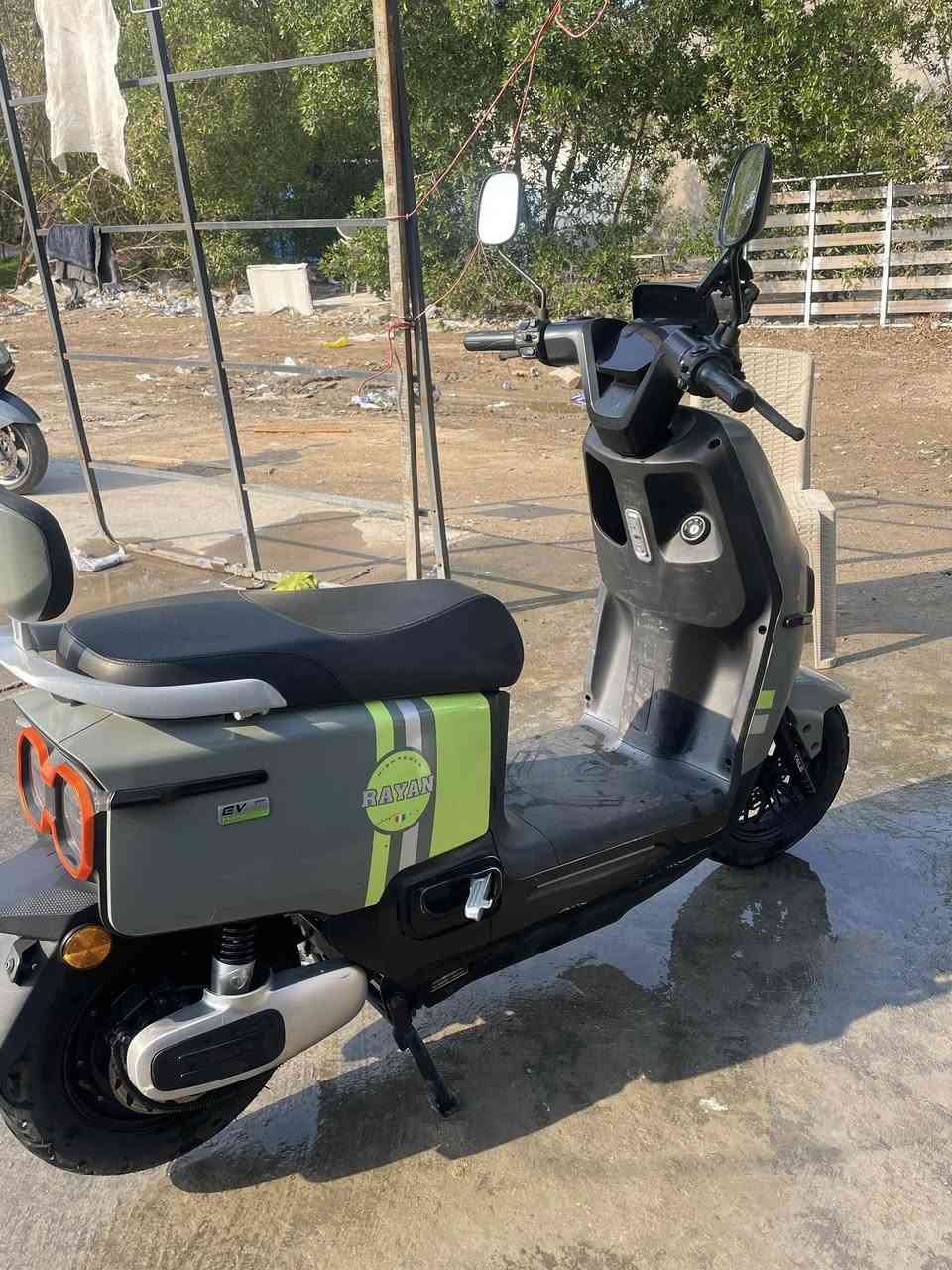 السلام عليكم دراجة ريان ام عيون 6 بطاريات دبل سويج دبل بصمه المسافة المقطوعه 250 كيلو وقابل للزيادة دراجة نظافة مفوله جديده عوزها سايق  مكانها شارع فلسطين ***********
