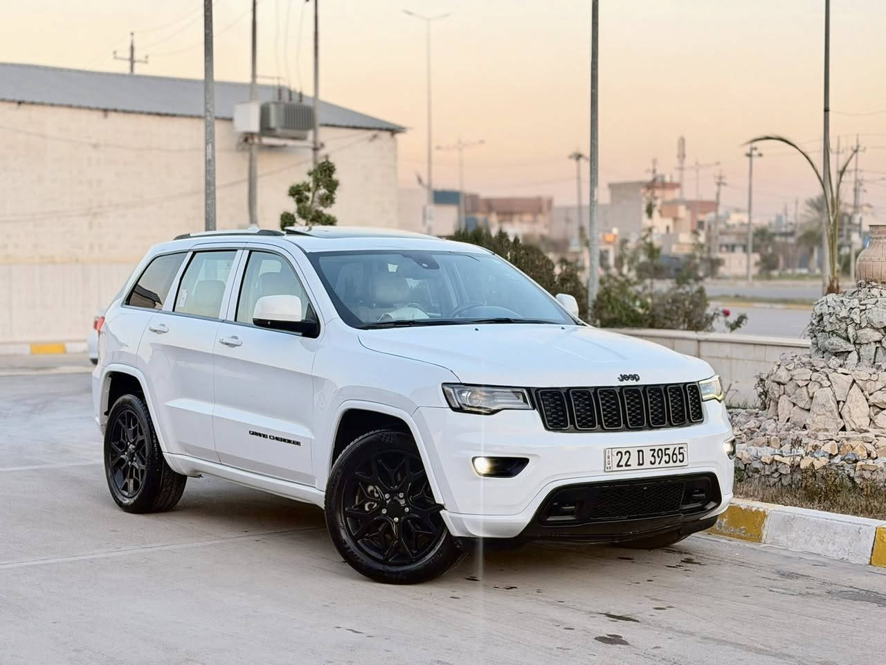 السلام عليكم
جيب موديل 2014خليجي فول
 
كير محرك شرط مامفتوح 
لا صرف لابخار مكفول 
رقم اربيل دولي جديد
 
  السياره بيه 5قطع صبغ بدون دواخل بدون ايرباك مكفول 
صدر امامي خلفي كله جديد
كاربائي كله شغال مابي نقص

سعر 179$بي مجال قليل 

عنوان كركوك داخل مدينه

***********
