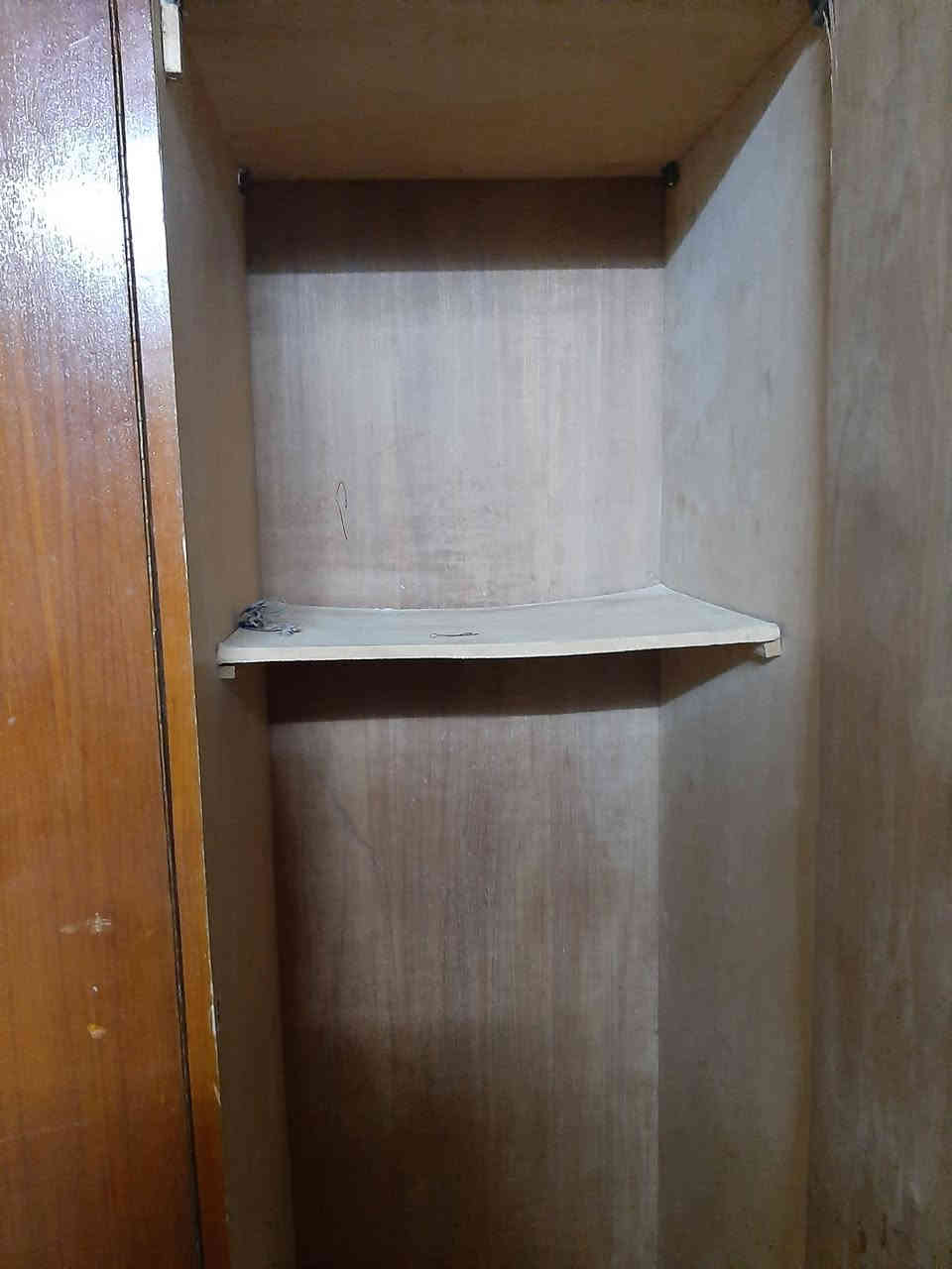 غرف نوم للبيع السعر 225
*********** بل ايمن
