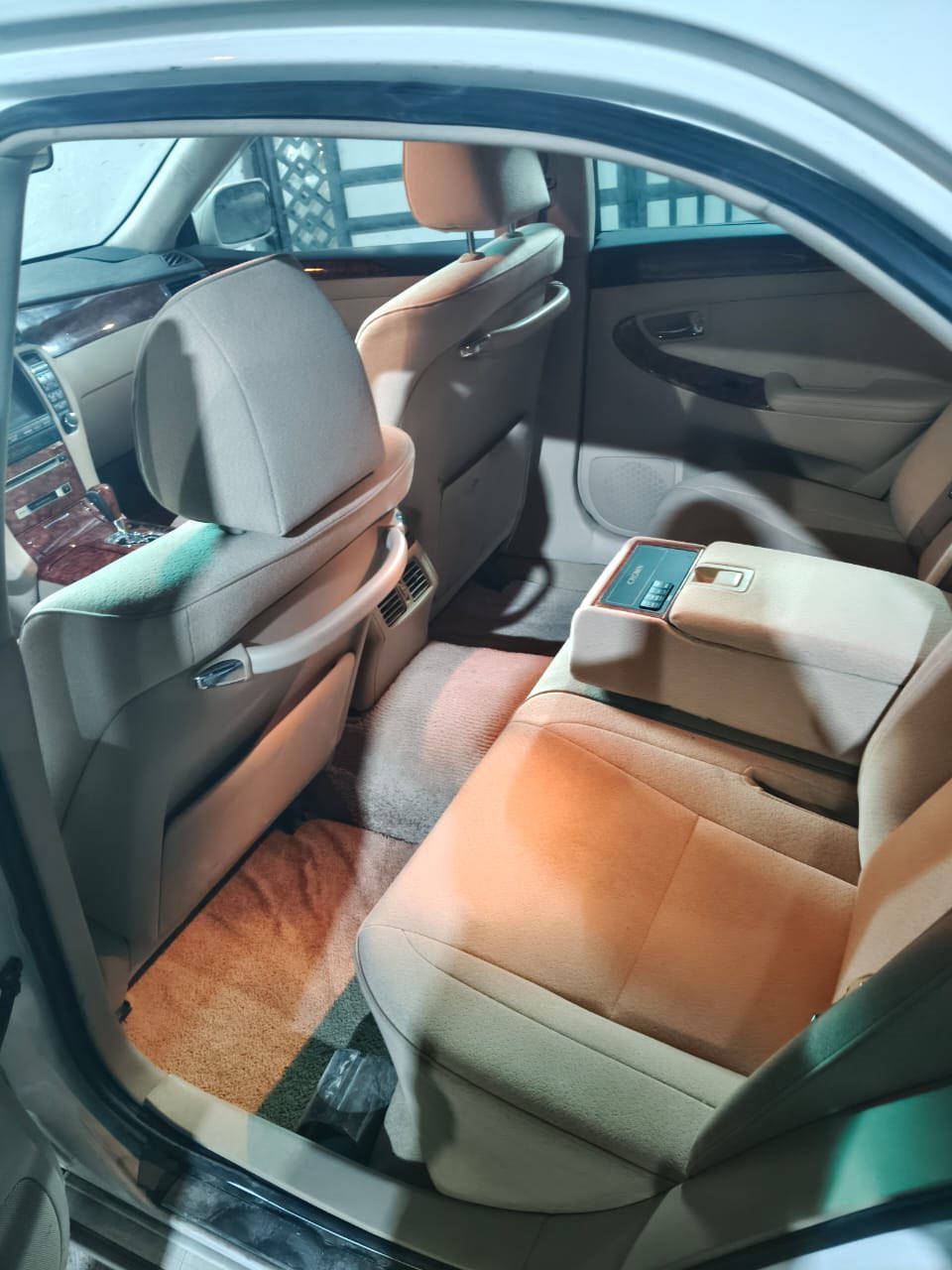 سيارة  شاهينة موديل ٢٠٠٤  كصة جنطة ادوووووات
شاصي ٨٢ كير ومكينة وحدادة كله كفالة دخووول جديد  ست بصمات مكاني بصرة ام قصر
السعر ٣٩ وبيها مجال بسيط حك الجية 
***********
