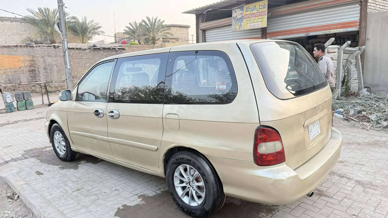 كيا كرنفال كاز اوتوماتيك رقم بغداد خصوصي ٧ راكب سنويه مشروع وطني تحويل اصوليه سياره  مابيه خياس نظيفه مكان ديوانية قضاء شاميه سعر ٣٨ ورقه بيع مستعجل موبايل ***********
