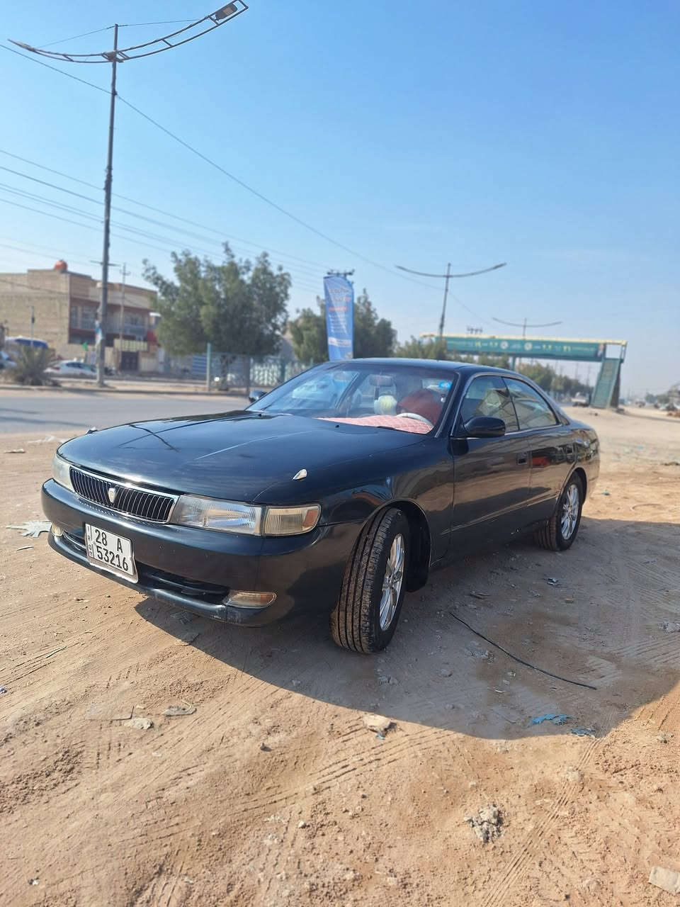 السلام عليكم شيزر لبيع موديل ٩٢سياره نضيفه بيها ضربه بل جعب تبريد شغال تخم تايرات جديد مكينه كير جديد سياره بسمي تحويل ثاني يوم رقم *********** سعر 44 وبيه مجال

