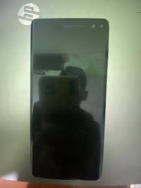 سامسونج S10+ • ذاكرة ٢٥٦ • شاشة مكسورة