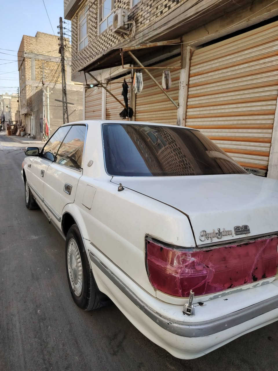 السلام عليكم للبيع هارتب موديل١٩٩١ السياره مكفوله وكير ومكينه مكفولات تبريد شغال ثلج تتفه كشنات كهربائيه شغاله السياره خير من الله رقمه ديالى الانكليزي الجديد مشروع وطني مدور وين ما يعجبك والسعر 40 وبيه مجال والاستفسار عل رقم ***********
