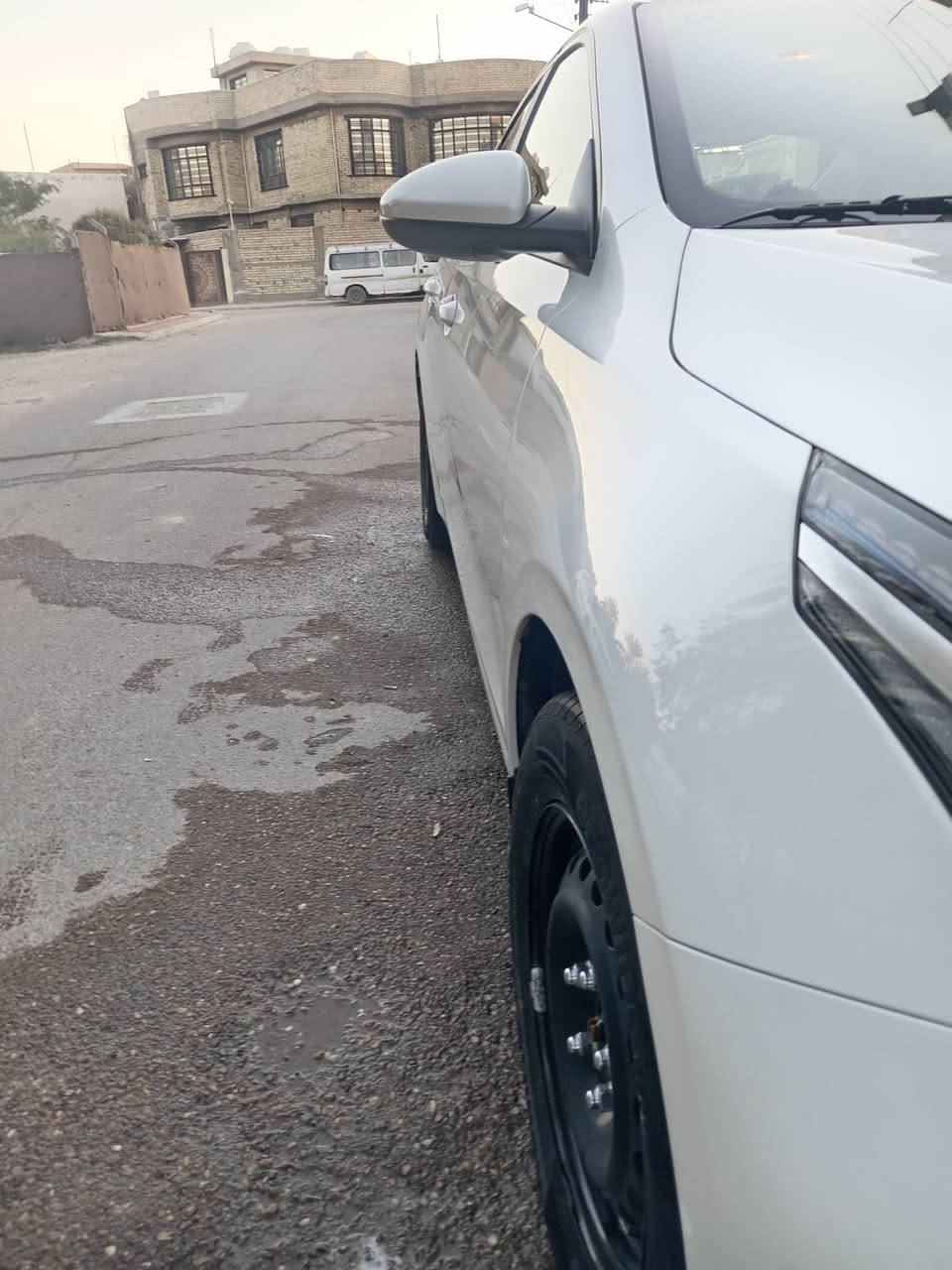 سلام عليكم كيا سيراتو 2024مكينة2000دوش كفالة عامة هزة رقم سنوية كولة جديد ماشية 33 السيارة جديدة مدوشمة أرضية وكشنات مكاني بغداد***********
