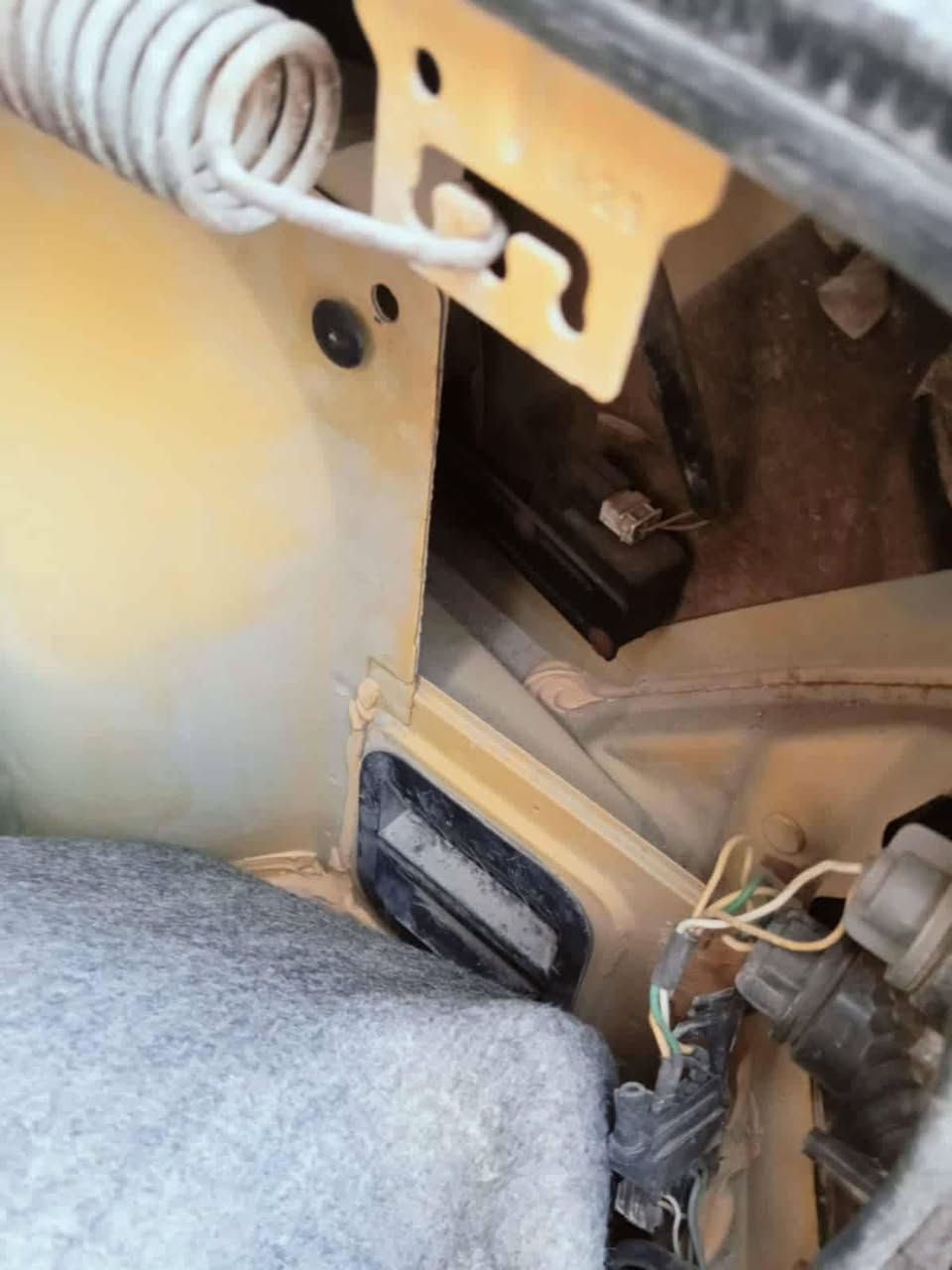 سلام عليكم سمند البيع أو لمروس
موديل 13كفاله عامه من ضربه وصبغ وتبديل ولخياس فقط هلال وحد صفحه سايق  بدون راعي كير ومحرك وتبريد ثلج  وحداديه وتخم تاير ومنضومه الايد زنون جام كهربائي بيبان اربعه من جوه وبره ينفتحن شاشه وسستم سماعات داش كام امامي خلفي دشبول كارتون كيجات بانزين سرعه رون حماوه كله شغال ترايك وين ميعجبك باتري جديد سلف جديد بور جديد داينمو جديد  
مكاني ناصريه سوق شيوخ  ***********بي وستاب
***********
