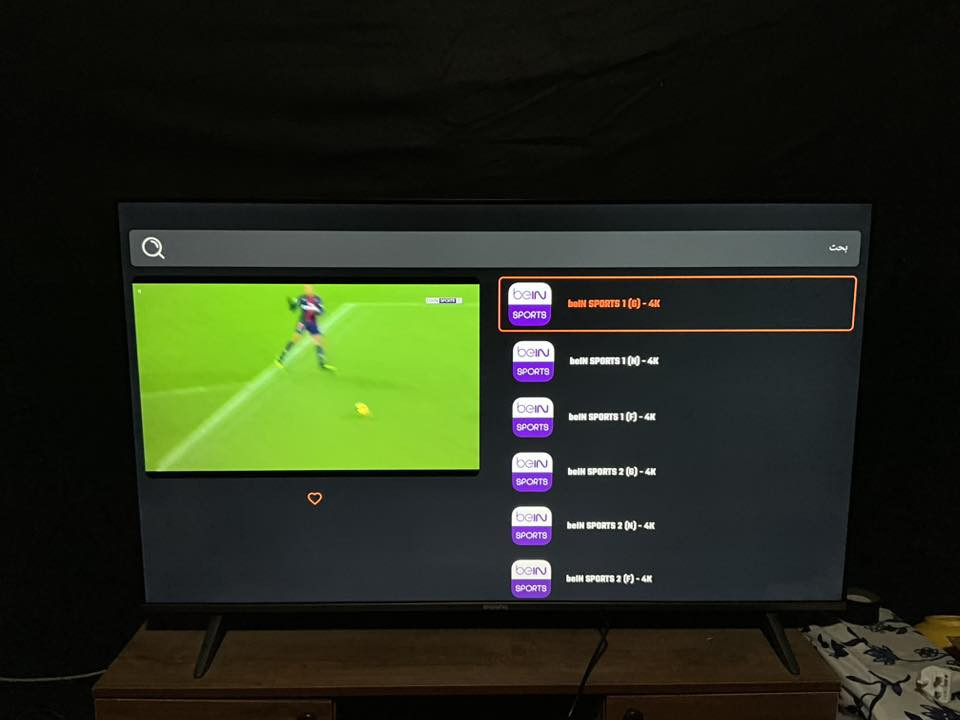 السلام عليكم شاشه ‏ PRO SERIES SHOWNIC حجم 55 اصلي أعيد واكرر اليدوز تقليد ماتفيدك شاشه مواصفات جباره استخدام ١٥ يوم عندي ضرف واريد أبيعه 
مواصفات الشاشه 
4K OLED الوان حقيقيه 
نضام الصوت Dolby VISION ATMOS محيطي
تردد الشاشه 120 فريم جماعت البلي5 تدعم نضام ألعاب GAME ACCELERATOR
الشاشه تدعم HDR 10 وتصفيه الصوره
تطبيق مباريات وافلام اشتراك ٣ اشهر 4K
نضام الشاشه اندويد آخر إصدار وتدعم كل التطبيقات تدعم نطق الصوت 
هاي مواصفاته كلها المايعرفهن لاينطي سعر من يمه السعر ٤٠٠ وبيها مجال حك جيه للعلم صارت عليه ب٦٢٥ هذا رقمي للشراي ***********
