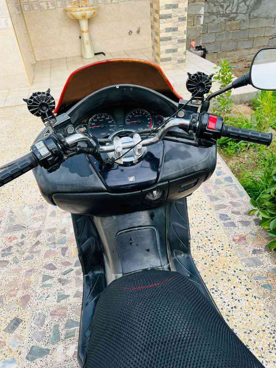 دراجه فورزه للبيع متوازي ع بيعته
دراجه 0.8 مكينه شرط ما مفتوحه ما ناقص برغي كلشي بيه شغال .مكينه ناعمه نكره صلف شغاله بكل وقت .مع بصمه .
الكهربائيات كلهه شغاله .
كير اوتوماتيك. 
السعر 900 الف وبيه مجال 
مكان: فلوجه 
التواصل فقط واتساب. 
***********
