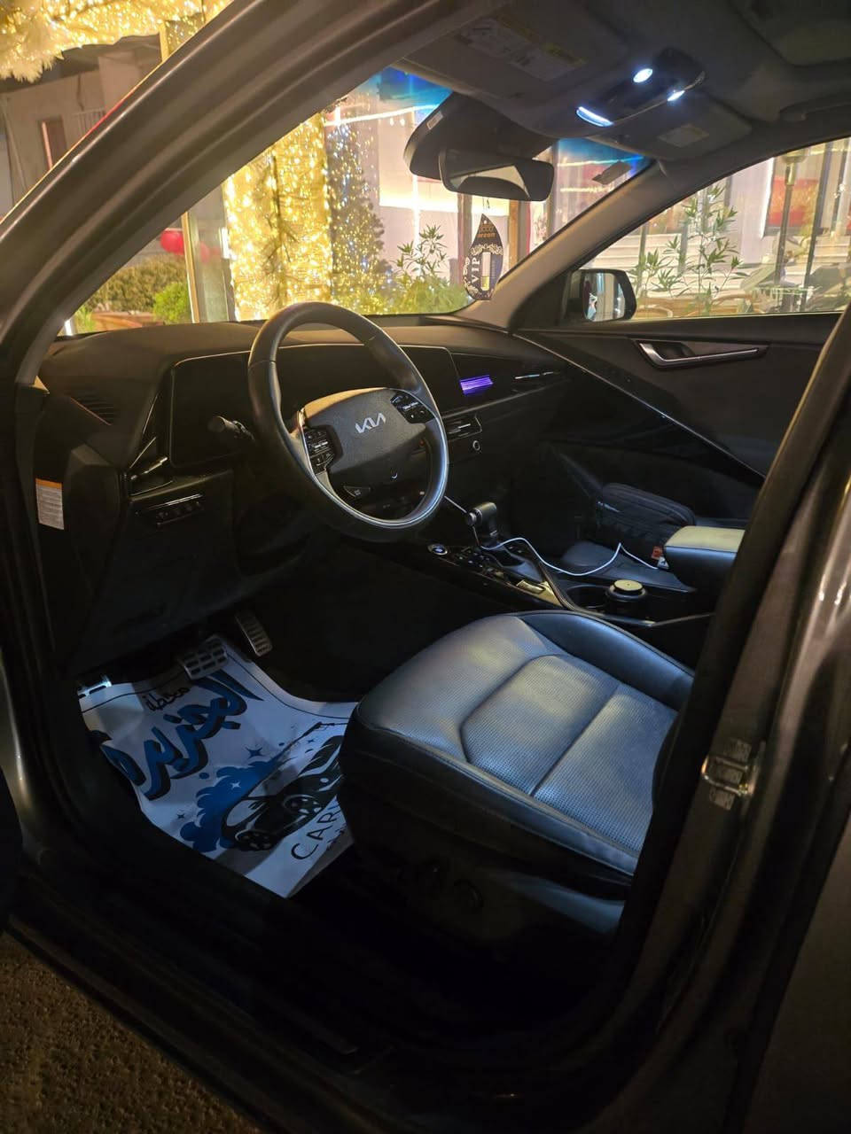 كيا نيرو هايبرد 2023
تمشيك 900 كيلو بل تفويلة 45 لتر اقتصادية جدا 

فول مواصفات sx
كشن السايق كهربائي وبيه 8 وضعيات تحكم 
مري كهربائية وقلاب عند الرجوع
كشنات ميموري عدد 2
تحديد مسار 
رادار امامي وخلفي بريك ذاتي قيادة ذكية 
فتحة
كشنات تبريد وتدفىه
ستيرن تدفىه
جنطة كهرباء 
ابل كار بلي 
مثبت سرعة 
كشنات جلد
اشاير بالمري
اوتو هولد
بريك بصمة 
حساسات امامية وخلفية
 عداد دجتل 
شفتات بالستيرن 
شاشة جبيرة
ماشية 30.الف سيارة بعده وضع شركة 

سيارة ضررها جاملغ صفحة السايق
*********** سعر 165 فووول واحد على واحد
