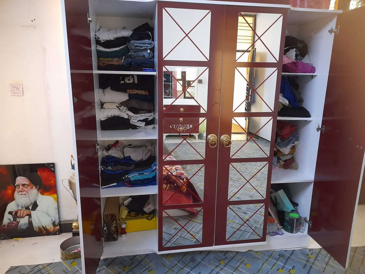 غرفه نوم شبابي ٤ طلاكات  جرابي عدد ٢ ميز تواليت كومدي بيه ضرر بسيط 
ميز طعام يتكبر  كلمن وسعره


**إذا كنت صاحب هذا الإعلان وتريد حذفه لأي سبب، رجاءا أرسل رسالة إلى الدعم الفني**