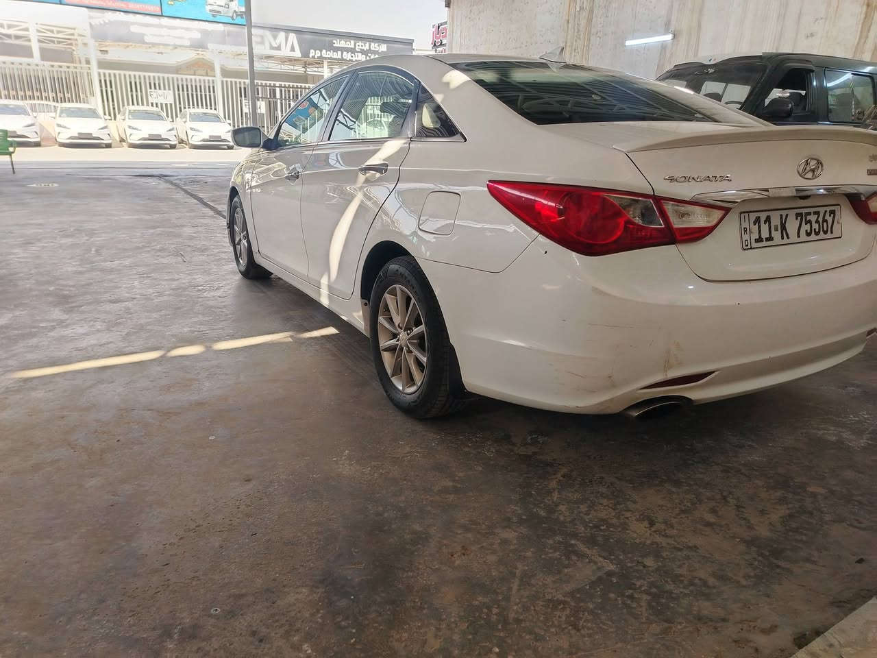 سلام عليكم سوناتا 2012 للبيع او مراوس
 سياره بصمه فتحه
 شاشه جبيره
 خير من الله
 بيهه قطعه وحده صبغ
 جاملغ الايمن
 مكينه كير خير من الله صدر 80٪
 سياره جاهزه ما ناقصه شي 
مكان السياره بغداد حي الجهاد
 *********** اتصل سعر 100$
