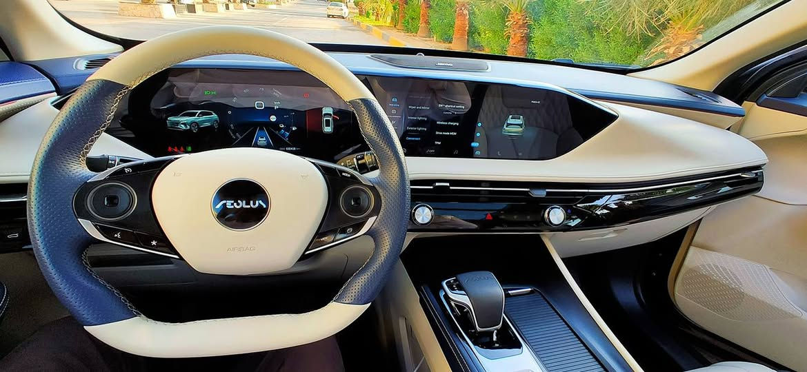 دونگ فینگ کلین هیچی نیە دعامی لۆ دەعامی بەشەرت فول فول مواسفات  کارەبای بنزین 35 هەزار ڕۆیشتوە رەقەم هەولێر بەناوی خۆمە هەرچی مواسەفاتە هەیتی مواسەفاتی زۆرە زەمانی شەش ساڵی لەگەڵە دوو رەنگ ژوورەوەو دەرەوە ژمارەی تەلەفۆن *********** گۆرینەوەو فرۆشتن
- نرخی 195 ورەقە
دونگ فينگ هيوج - Dong Feng Huge
- المحرك: 1.5 L محرك هايبرد من شركة نيسان اليابانيه وبضمان 6 سنوات او 200,000 كيلومتر
- موديل 2024
- الوان سلفر   اسود+ اسود
- القوة الحصانية : 242 حصان 
- عزم الدوران : 540 نيوتن
- ناقل الحركة : 7 سرعات
- 5 راكب 
- ويل قياس 19 أنج 
- بانوراما
- كاميرا محيطية 360 درجة 5 کامیرا
-انارة داخلية مخفيه متغيرة الألوان
- شاشة التحكم 12.3 انش
- شاشة لعرض القيادة 12.3 أنش
- التحكم بالمكيف لمس 
- مري كهرباء/مدفئة 
- مكيف امامي منفصل وموزع خلفي
- تحذير النقطة العمياء 
- مقاعد مصنوعة من جلد النابا
- تدفئه تبريد بالكراسي 
- مقعد السائق كهرباء ١٠ حركات
- مقعد معاون كهرباء ٤ حركات
- 3 وضعيات قيادة 
-أستهلاك الوقود 5.8 لتر كل 100 كم 
- بلوتوث 
- حساس أضوية 
- نظام المساعدة على النزول من المنحدرات 
- رادار (تحديد مسار )
- حساس خلفي
- محدد سرعة
- نظام المساعدة على القيادة 
- دخول ذكي (بصمة)
- انارة محيطية أمامية
- انارة امامية زينون
- كشاف ضباب خلفي
- باب خلفي كهرباء
- هاند بريك كهربائي
- فتحة USB 
- توقف اوتوماتيكي ( Hold Auto)
-حساس مطر
- مؤشر لضغط الاطارات
- 8 سماعات مع سماعات رأس في المقاعد الأمامية 
-وسائد هوائية عدد 8 ....*********** گورینەوەو فرۆشتن... أربيل, العراق
